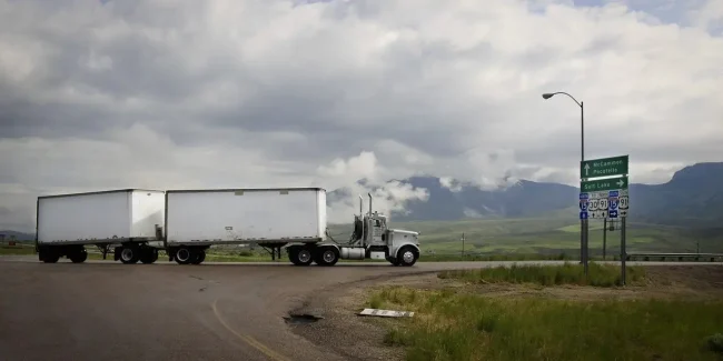 Invoice Factoring: What You Should Know About Starting A Trucking Company Invoice Factoring